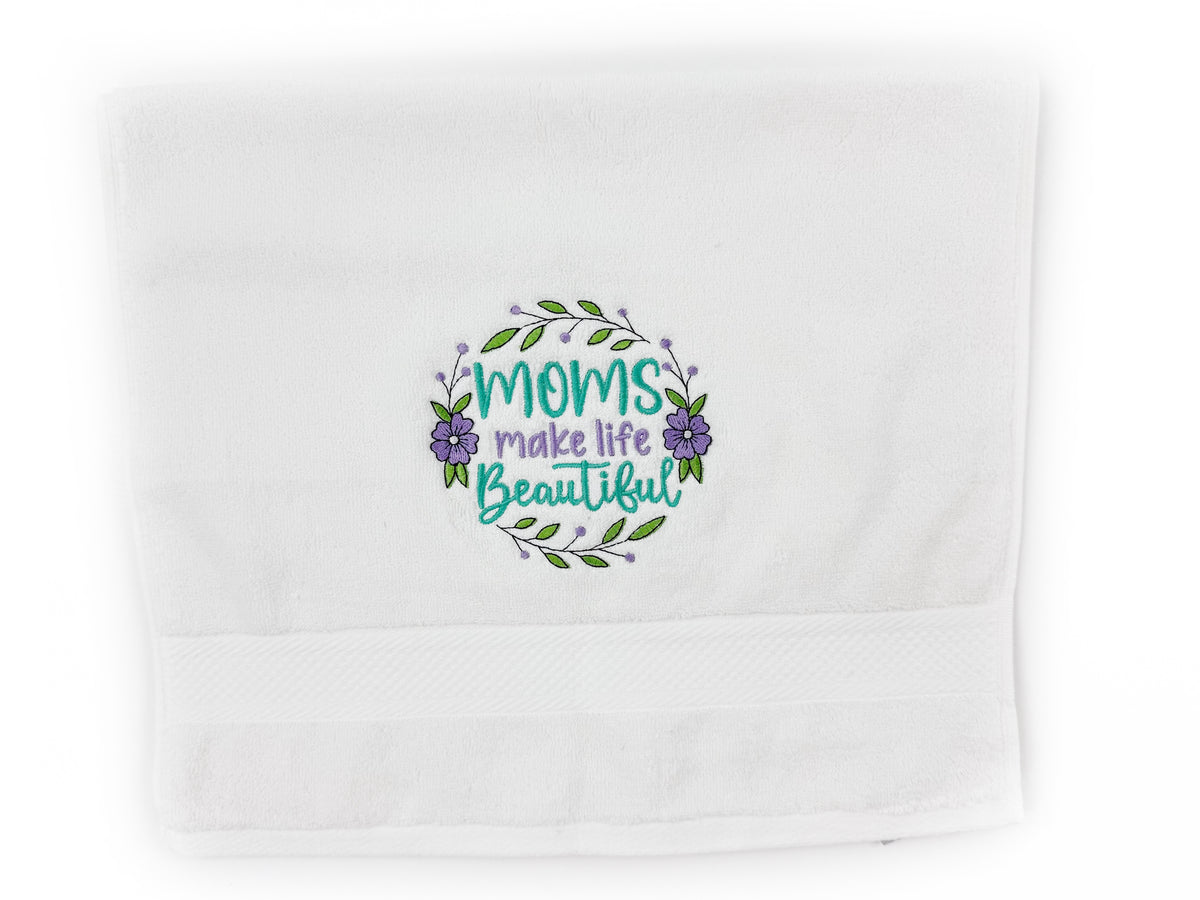 Personalized Embroidered Hand Towel – Custom Gift for Mom, Grandma, or Nana